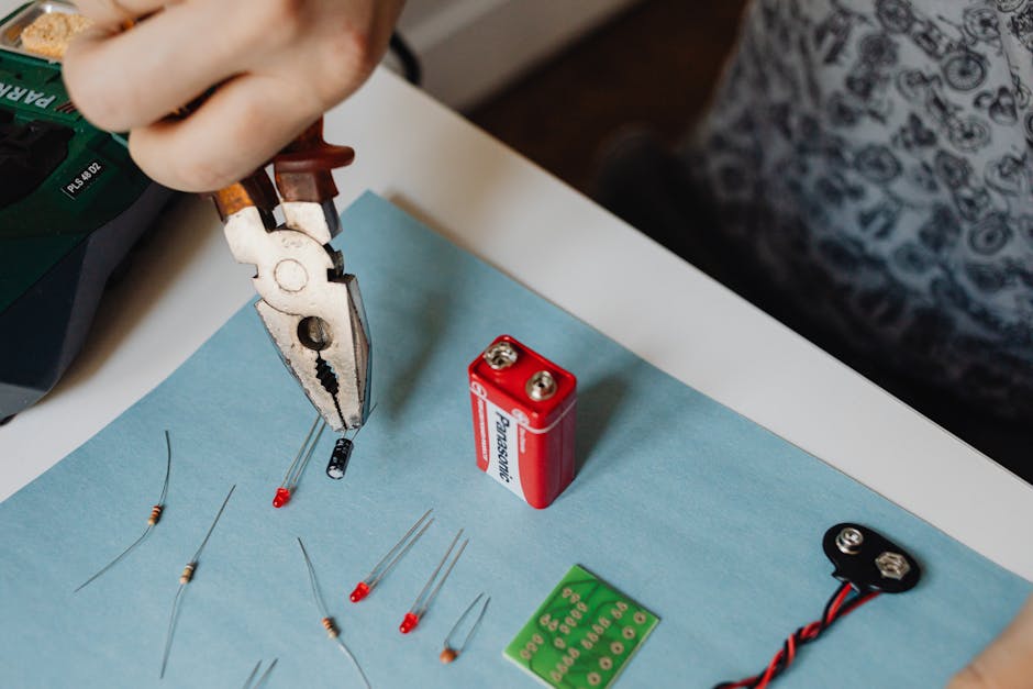 Understanding the short circuit in solid-state batteries