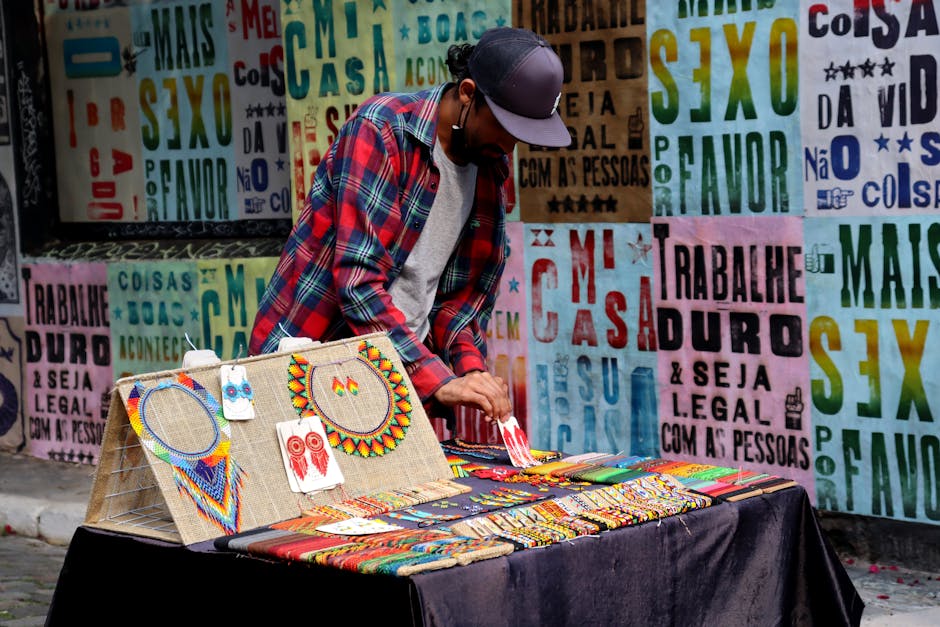 Este artesão de BH viralizou nas redes, exportou bolsas para 6 países e agora abre loja física