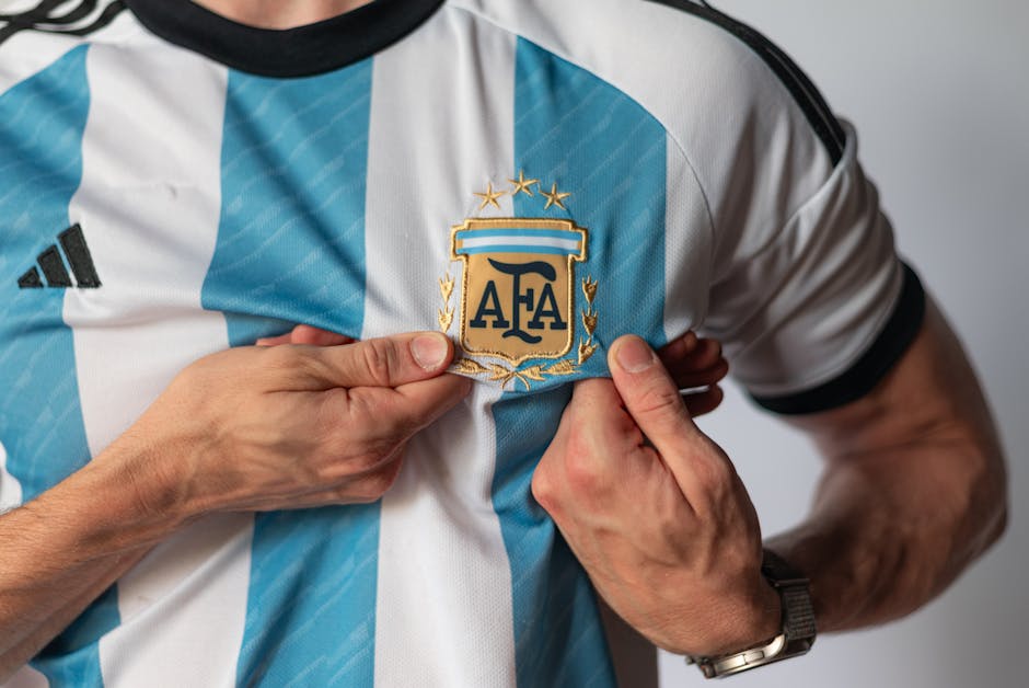Argentina divulga a pré-lista de jogadores para Copa do Mundo, com Messi, Giay e Flaco