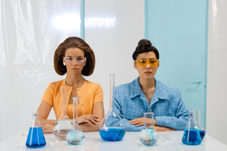 Como cientistas estão tentando tratar as 'células zumbis', que envelhecem a pele