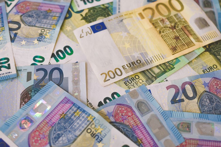 Cimed investe R$ 200 milhões para levar os torcedores da Copa às farmácias