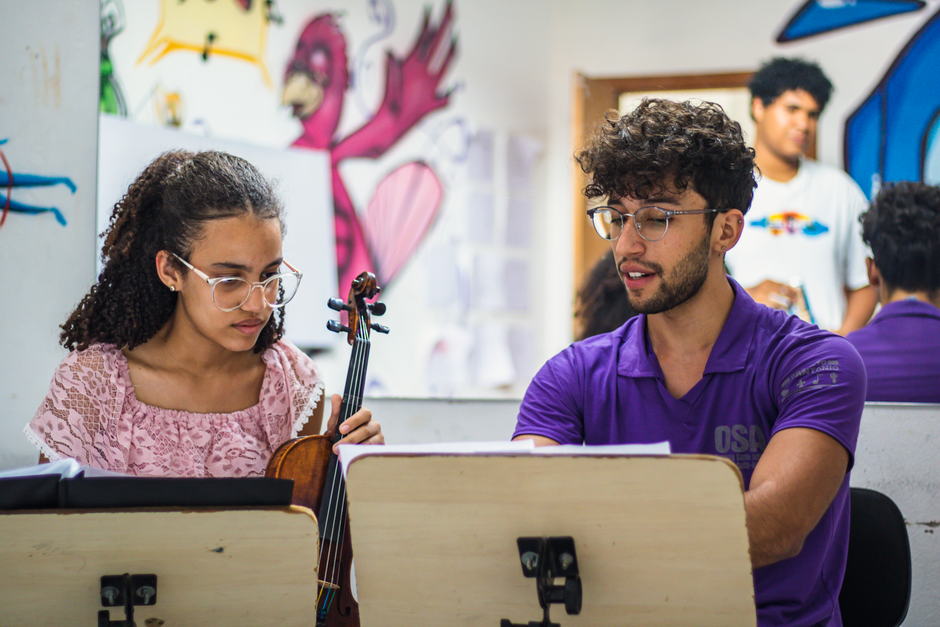 Do ensino médio ao ITA: o método do Elite para aprovar jovens nos vestibulares mais concorridos