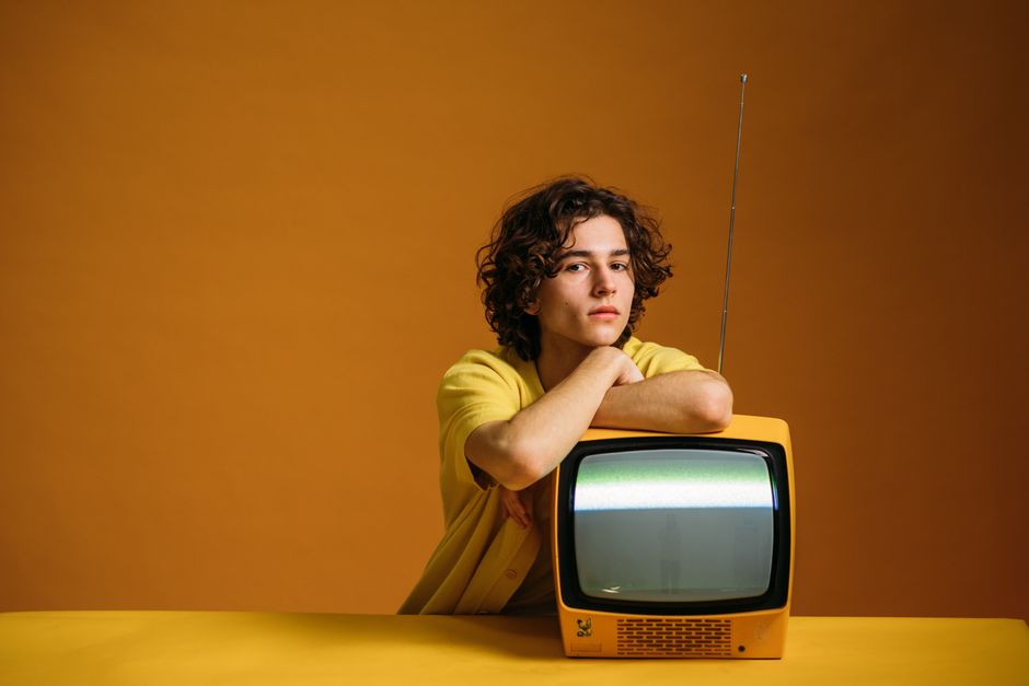 'Quando um jovem se vê na tela, entende que sua história é digna de virar cinema', diz Vitor Martins