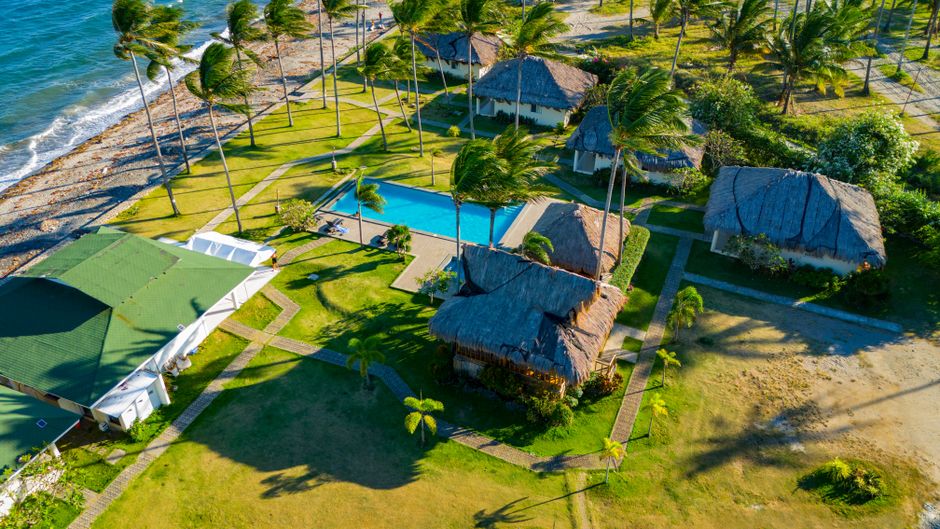 Com R$ 200 milhões, resort em SC terá maior piscina de ondas do Brasil; veja imagens