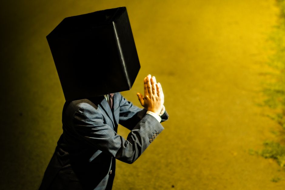 O chefe invisível: quando o algoritmo manda mais do que seu gestor
