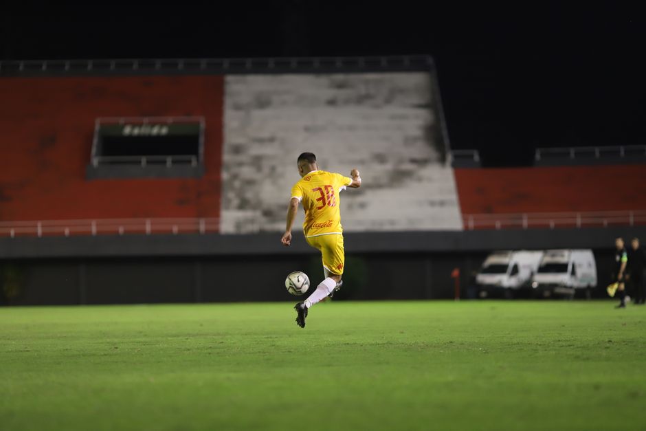 Flamengo lança novo uniforme para a temporada 2026; veja detalhes e preço