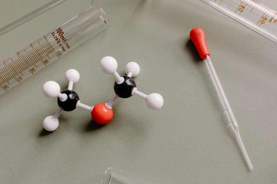 Cientistas descobrem molécula natural no olho que pode retardar perda de visão