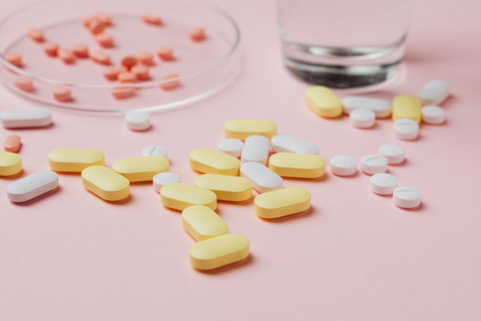 Fim do comprimido diário? Dose única pode controlar colesterol por um ano