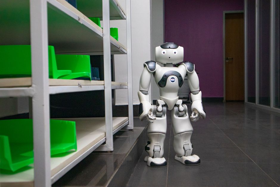 Robô aos 3 anos, laboratório aos 4: o que universitários brasileiros viram na educação da China