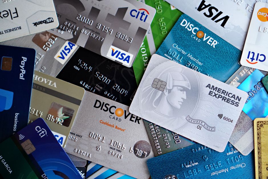 Banks and Credit Unions to Team Up Against Apple Pay Fees