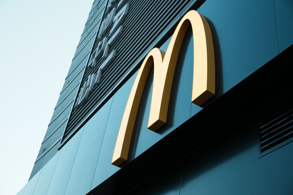 Como o McDonald’s usa IA para definir o preço do Big Mac