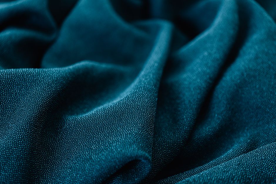 Cientistas criam tecido que gera eletricidade e fica até 10 °C mais frio