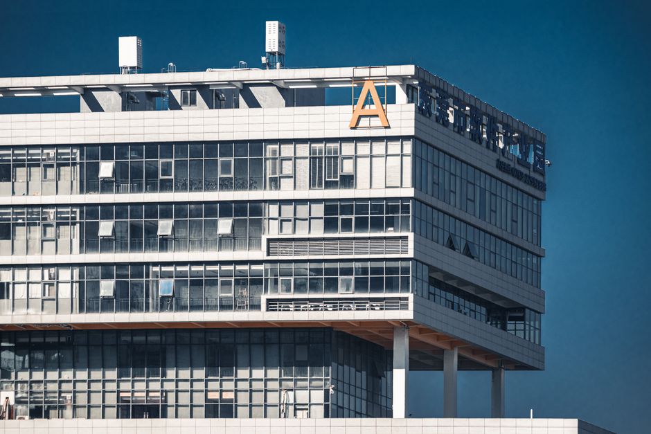 Tencent aluga 100.000 chips da Oracle por US$ 7 bilhões
