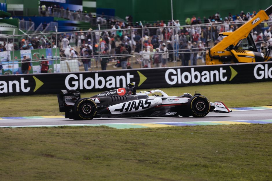 Carro histórico da Williams some de oficina e equipe cobra indenização milionária