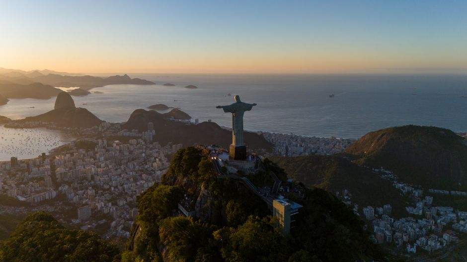 Gigante dos mercadinhos autônomos tem 2.900 lojas, mira R$ 500 milhões e chega aos EUA
